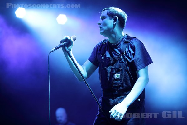 THE TWILIGHT SAD - 2022-11-28 - PARIS - Accor Arena - James Alexander Graham - Andrew James MacFarlane